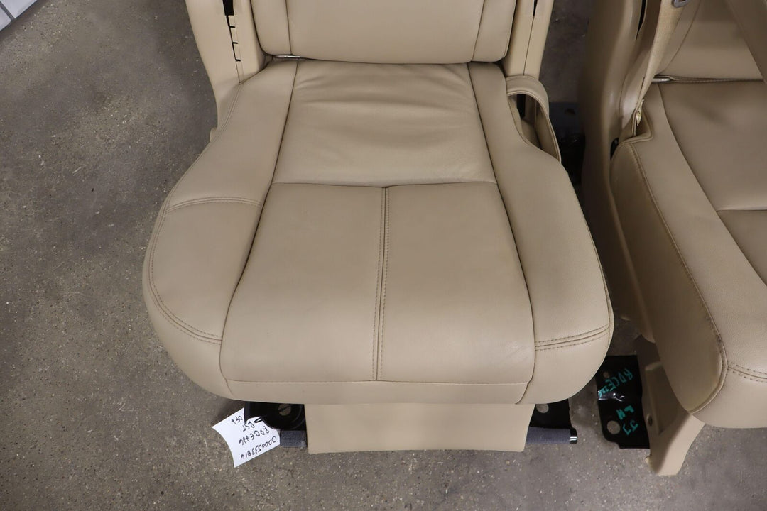 07-14 Tahoe Escalade Yukon (SWB) 2nd Row Leather Bench Seat (A95) Cashmere (333)