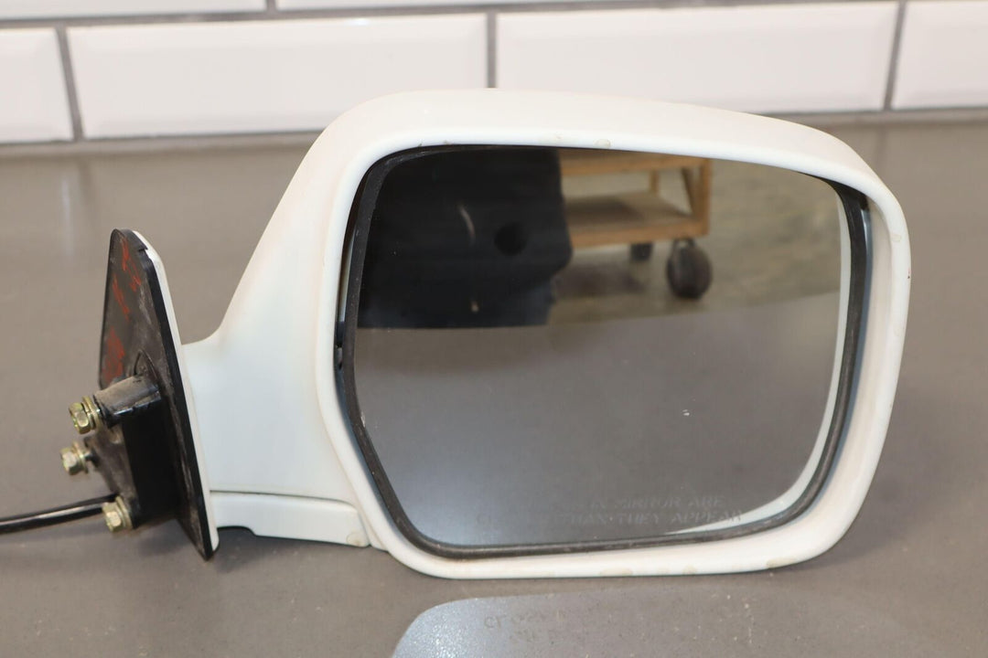 96-98 Lexus LX450 90-98 Land Cruiser (6 Cyl) Right Passenger Door Mirror White