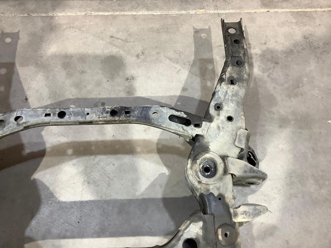 12-15 Chevy Camaro SS (6.2L) Front Bare Undercarriage Crossmember OEM