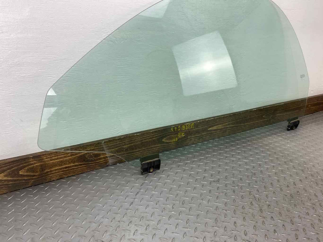 03-06 Chevy SSR Front Right RH Passenger Door Window Glass (Glass Only)