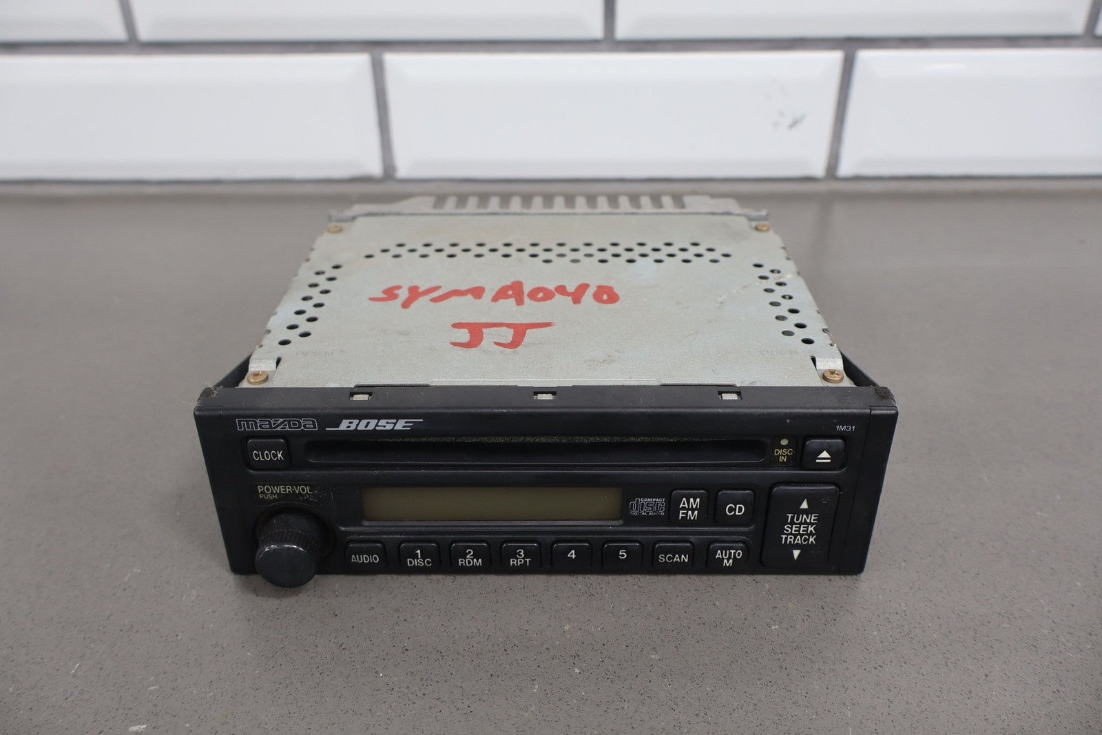 99-00 Mazda Miata NB AM-FM-CD Player W/Bose Amplifier *Unable to