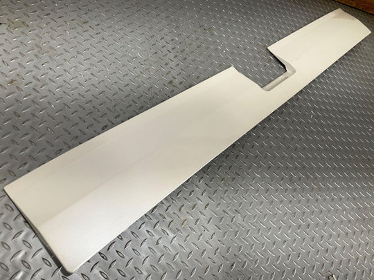 02-06 Cadillac Escalade Rear Exterior Tailgate Moulding (White Diamond 98U)