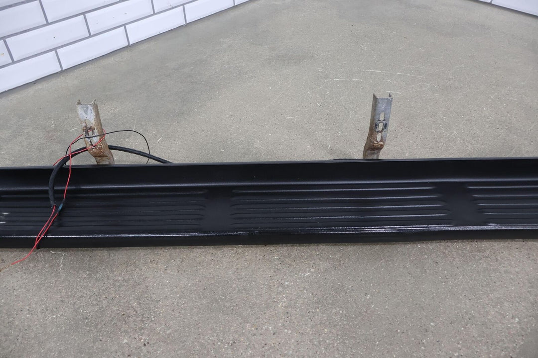 99-06 Sierra Silverado Crew Cab Pair Westin Illuminated Running Boards W/Harness