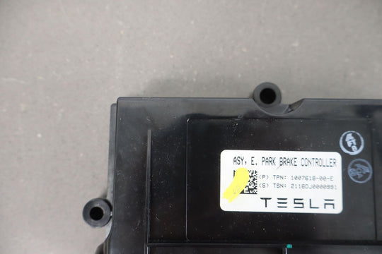 2016 Tesla Model X Electric Park Brake Control Module 1007618-00-E