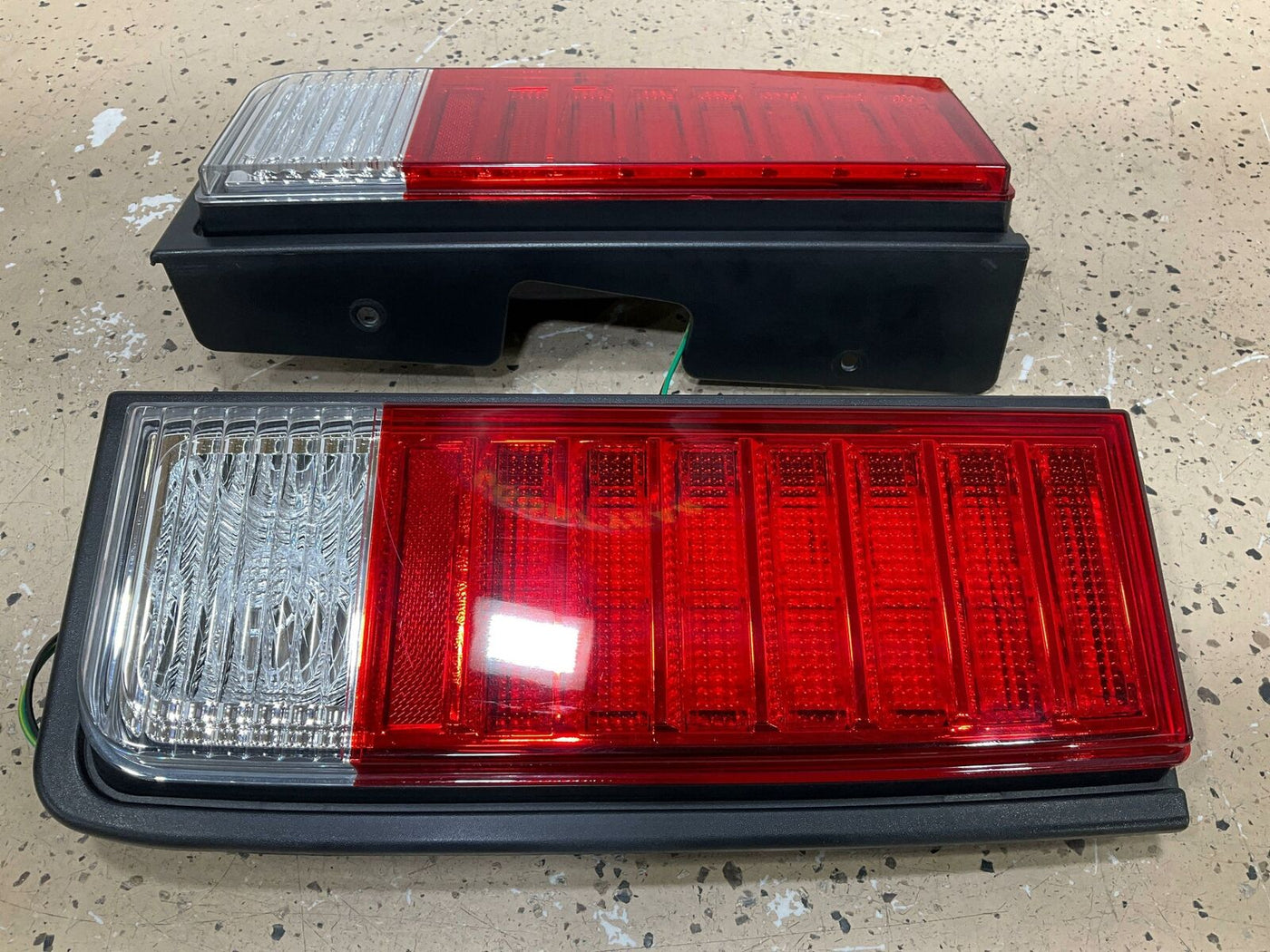 05-09 Hummer H2 Pair Of Aftermarket LED Rear Tail Lights (LH/RH) Tested