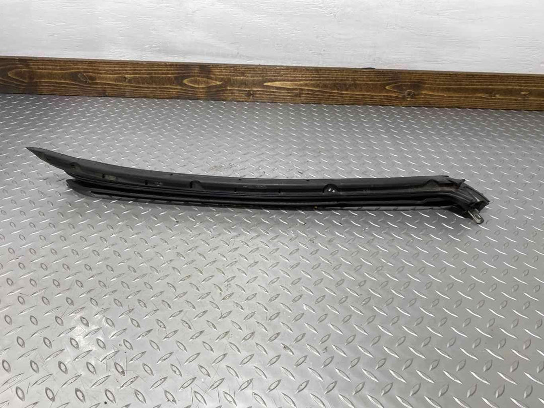 06-10 Bentley Continental GTC Convertible Right RH A Pillar Weather Stripping