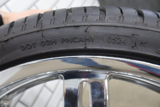 close up cadillac xlr wheel tire