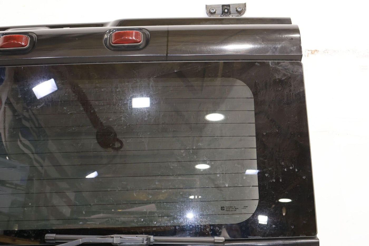 03-09 Hummer H2 Rear Hatch / Lid W/ Glass (Black 41U) See Notes