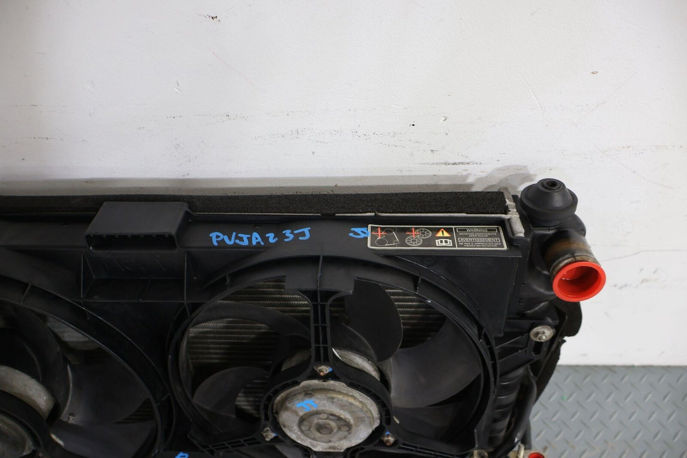 97-98 Jaguar XK8 4.0L Engine Radiator Loaded W/ Condensor & Cooling Fan (106K)