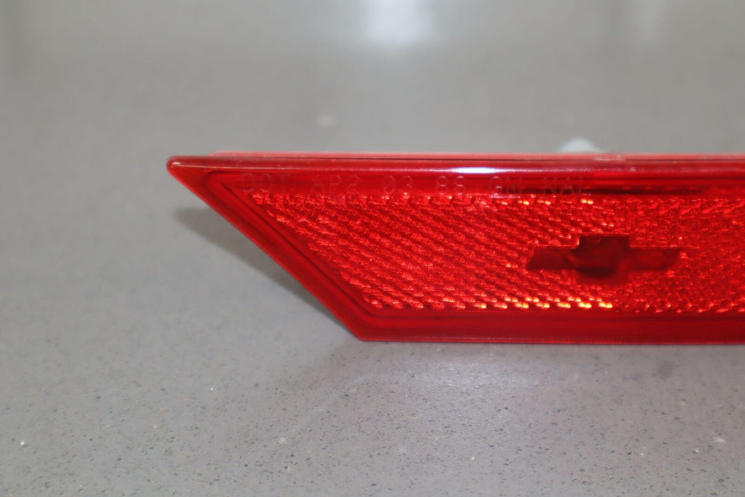 03-06 Chevy SSR Left Driver Rear Bumper Mounted Marker Lamp