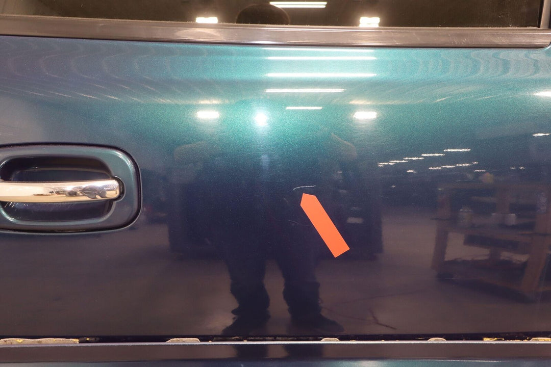 02-06 Cadillac Escalade EXT Right Rear Door with Molding (Riptide Blue 26u)