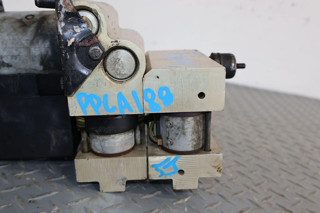 1993 Cadillac Allante ABS Anti-Lock Brake Pump Module (0265211003)