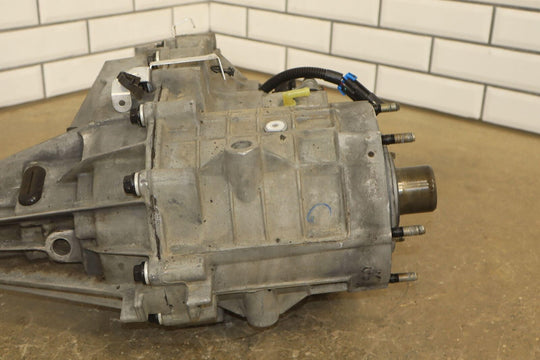 01-02 Chevy Silverado Sierra 2500HD 6.0 NP263HD Transfer Case (4L80e)