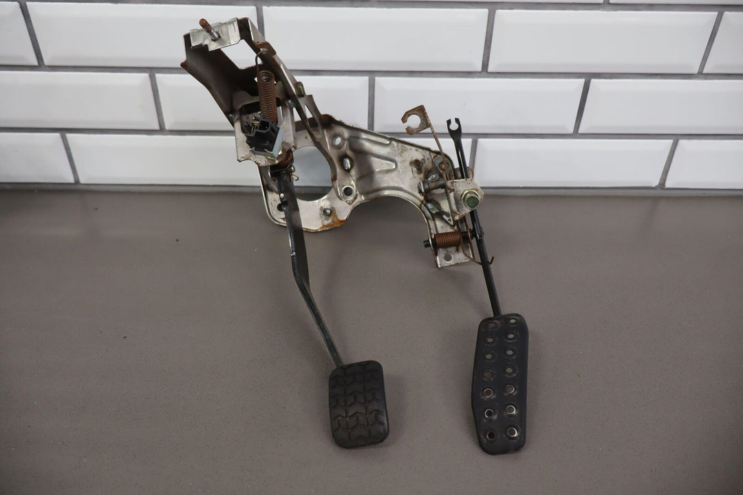 2005 Mazda Miata NB Clutch Brake Accelerator Pedal Set Light Wear