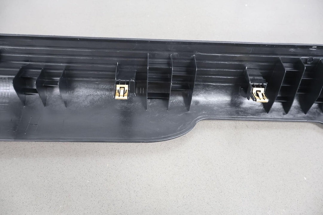 15-17 Dodge Challenger R/T Scat Pack Left LH Door Sill Entry Plate (Black X9)