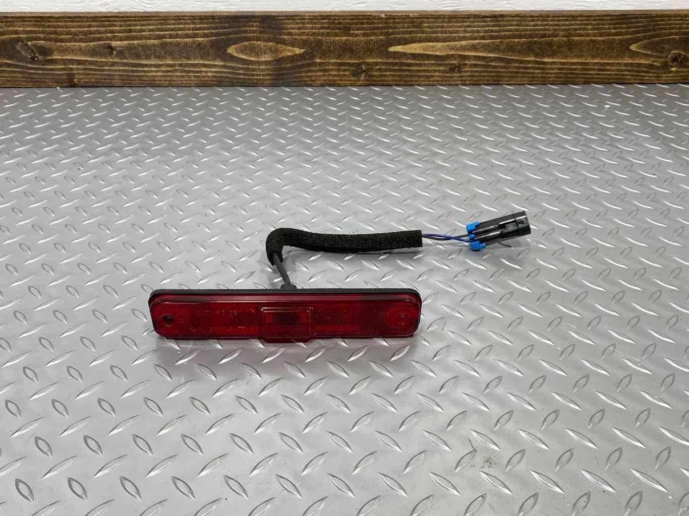 03-09 Hummer H2 Rear Right (Quarter Mount) Red LED Side Marker Light OEM Tested