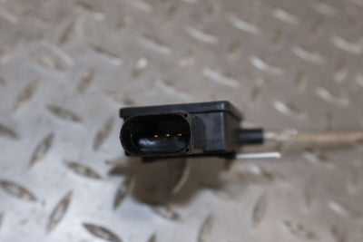 03-04 Audi RS6 4.2L EGT Exhaust Gas Temperature Sensor ( 077919529M ) Black
