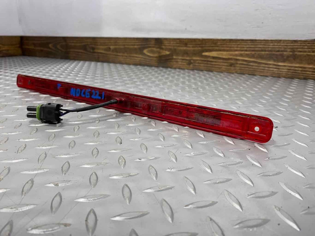 07-13 Chevy Silverado 3500 Exterior Under Tailgate Brake Light Strip (Tested)