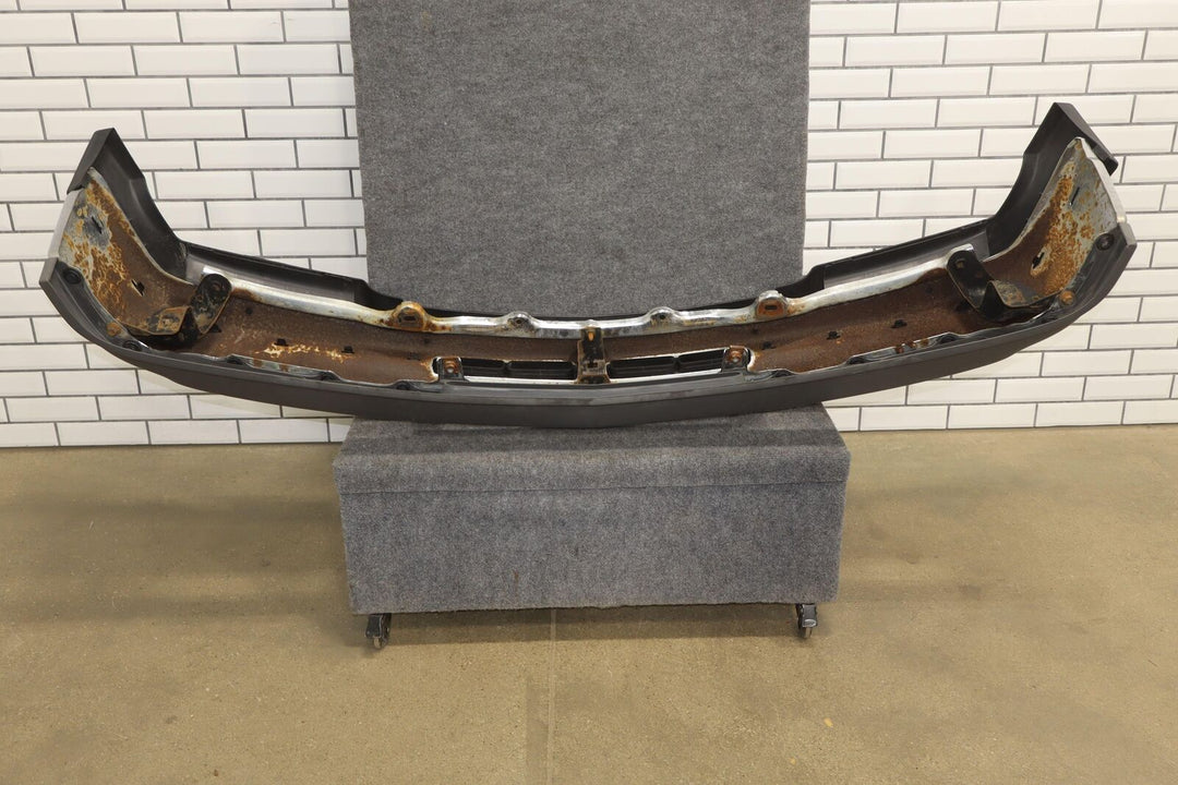 2001-2002 Chevy 2500HD OEM Chrome Front Bumper (See Photos/Description)