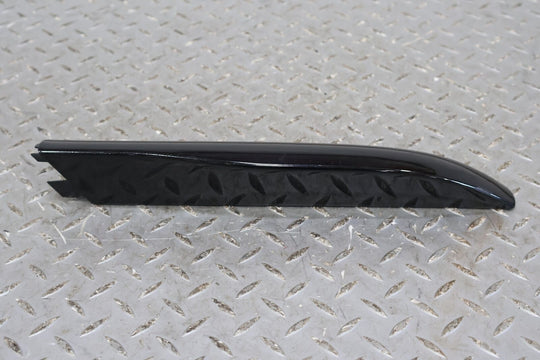 02-06 Cadillac Escalade Left Front Luggage Rack Trim Cap (Black Raven 41U)