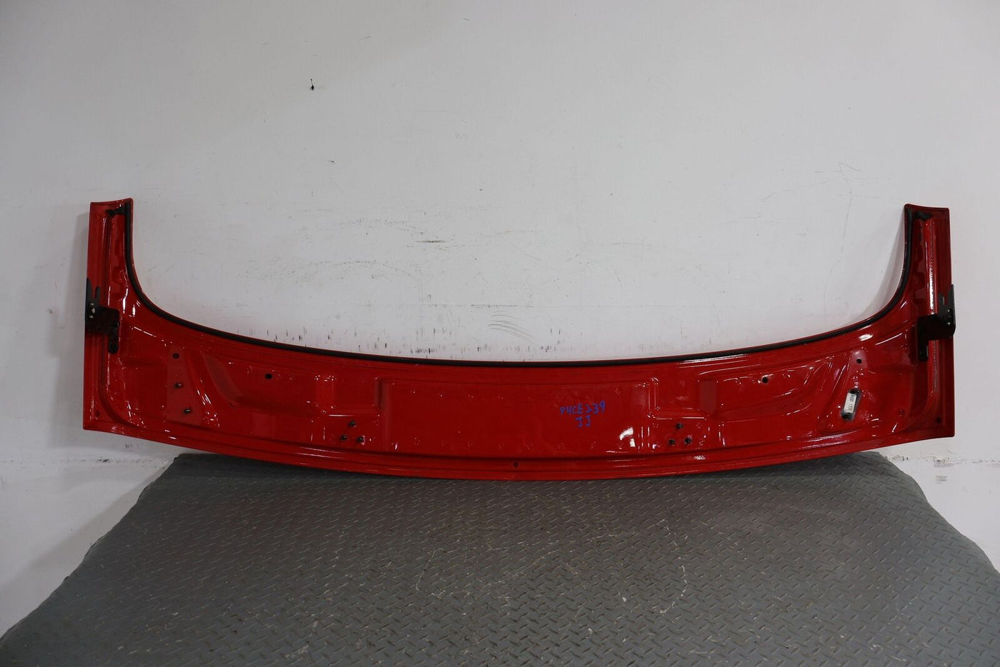 03-06 Chevy SSR Convertible Boot Cover (Redline Red 70U) No Flap/Hinges