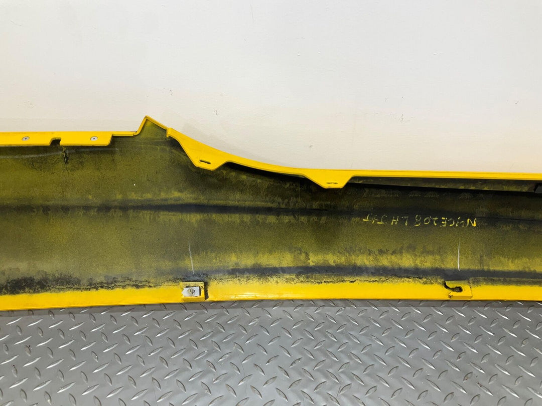 03-06 Chevy SSR Left LH Driver Main Center Rocker Moulding (Yellow Tintcoat79U)