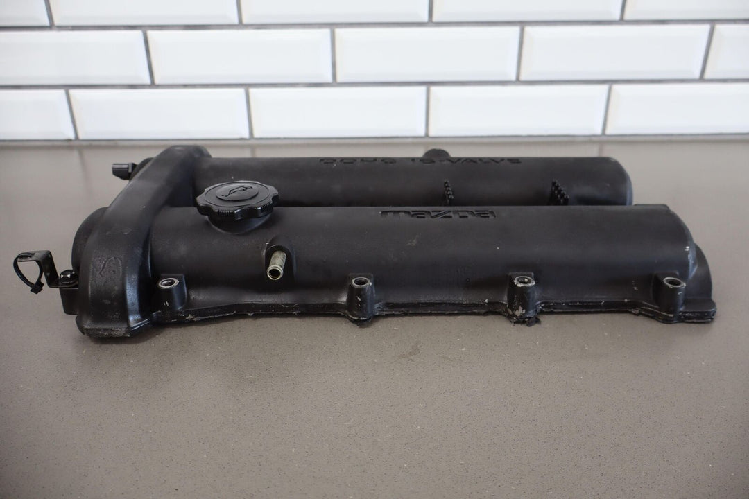 99-00 Mazda Miata NB 1.8L OEM Valve Cover