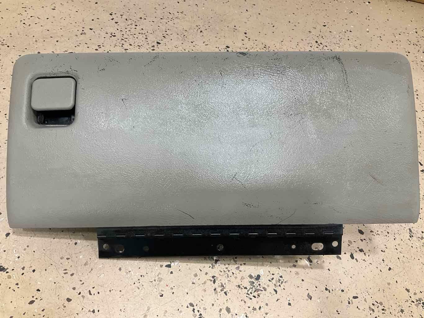 03-07 Hummer H2 Glove Box Door (Light Wheat 50i) Door Only