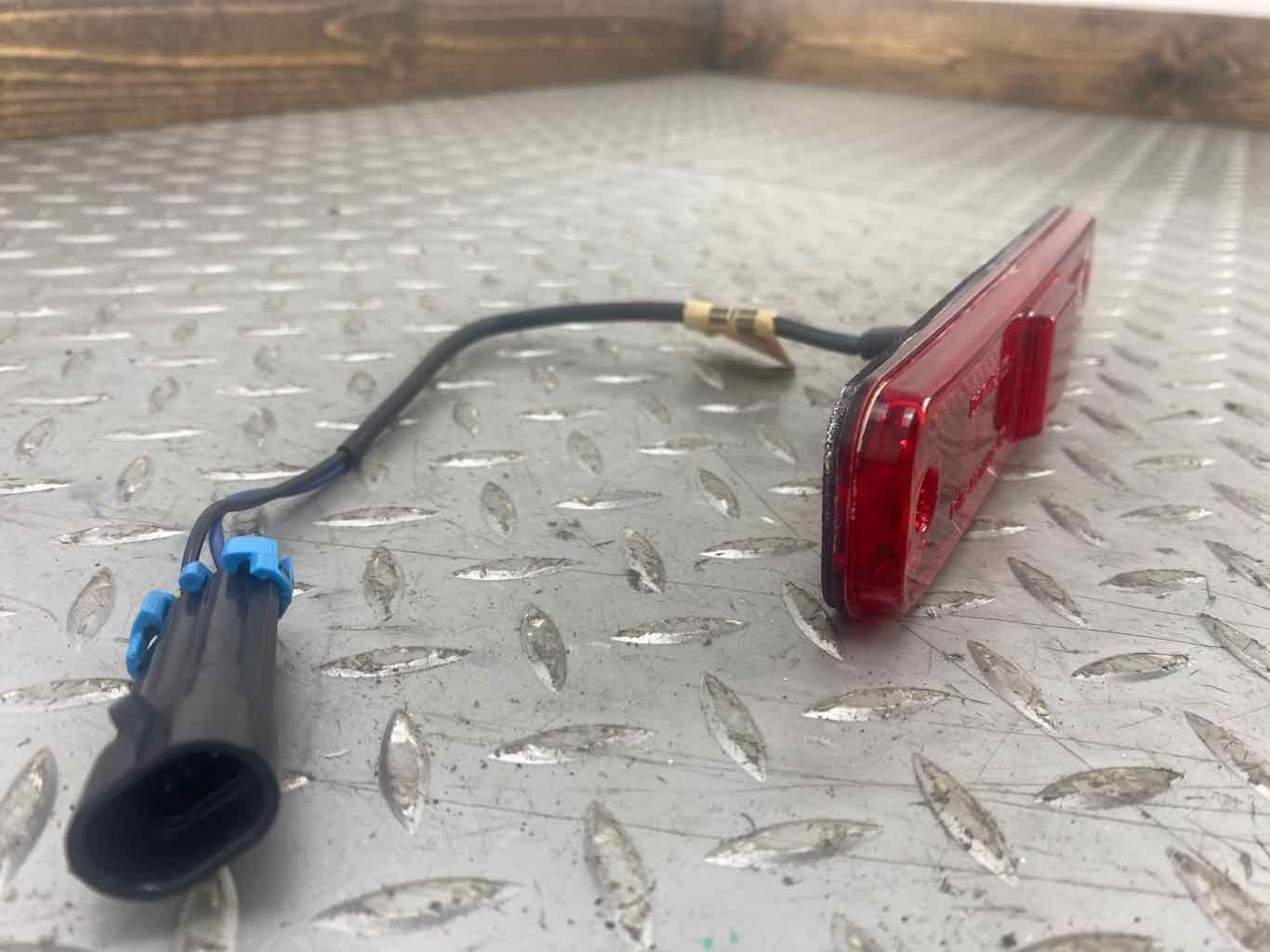 03-09 Hummer H2 Right RH Rear Red LED Side Marker Light / Lamp OEM (Tested)