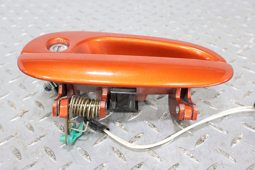 00-02 Plymouth Prowler Passenger Right Outer Door Handle (Prowler Orange PVF)