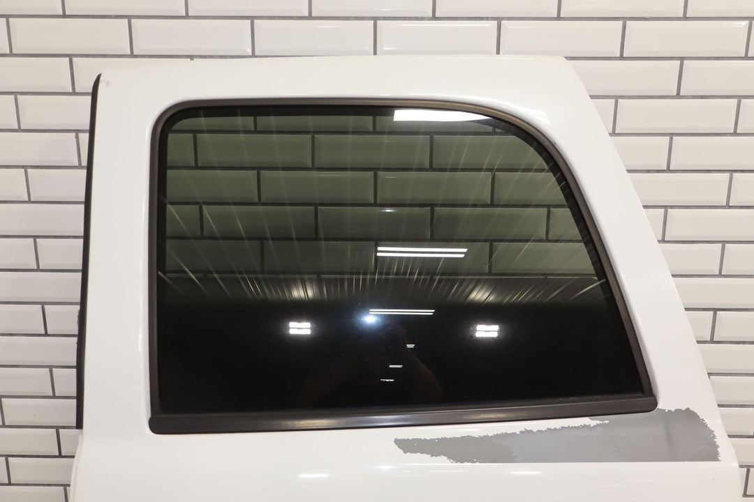 00-06 Chevy Tahoe / Yukon Left Rear Door (Summit White 50U) See Photos