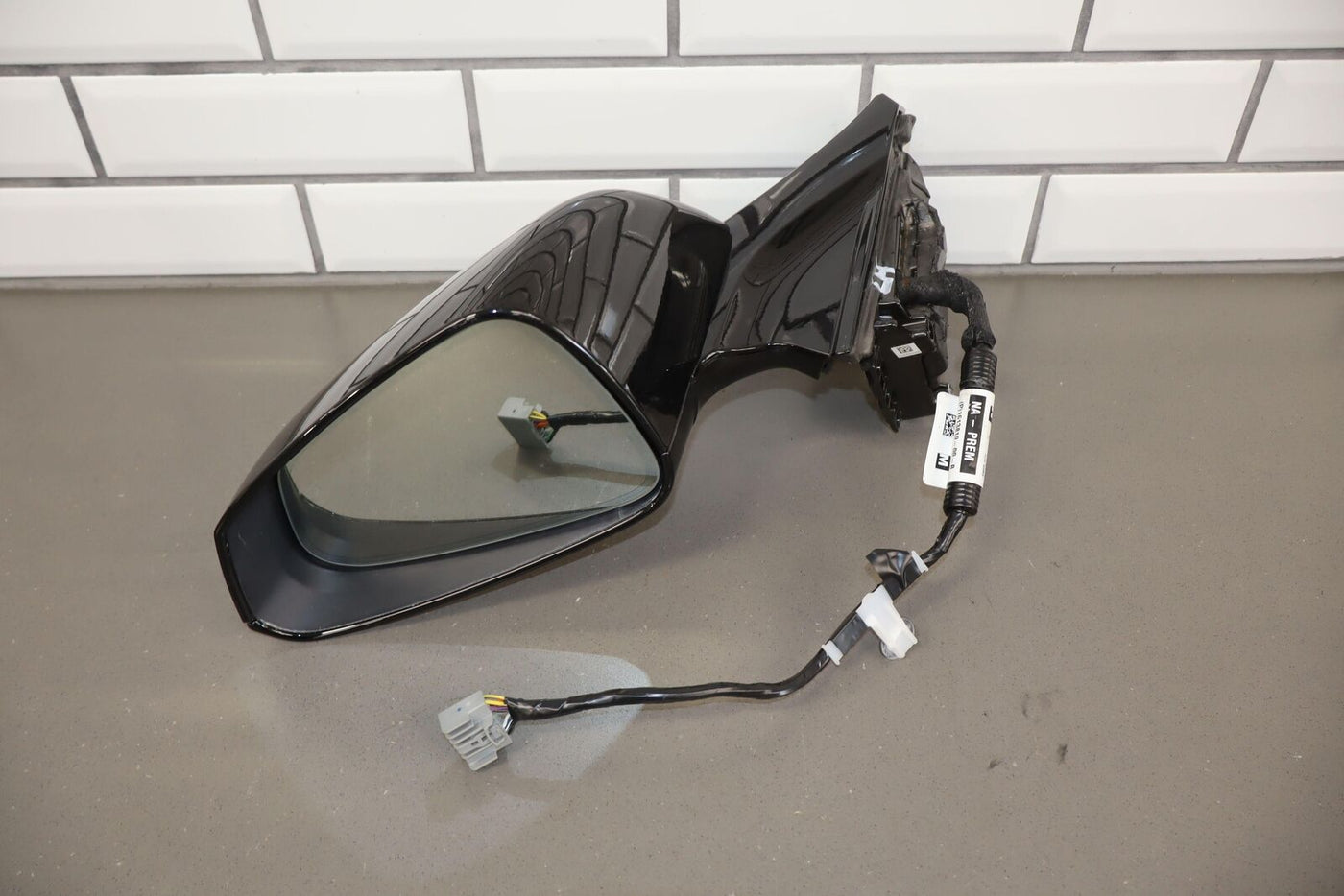 21-23 Tesla Model S Plaid Driver Left Door Mirror (Black SOLB) Un-Tested