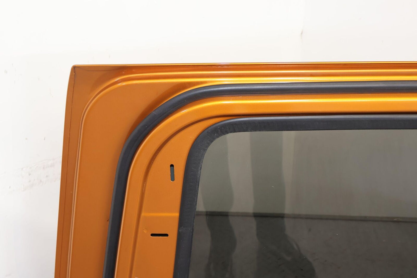 03-09 Hummer H2 Driver Left LH Rear Door W/Glass (Fusion Orange 55u) Notes