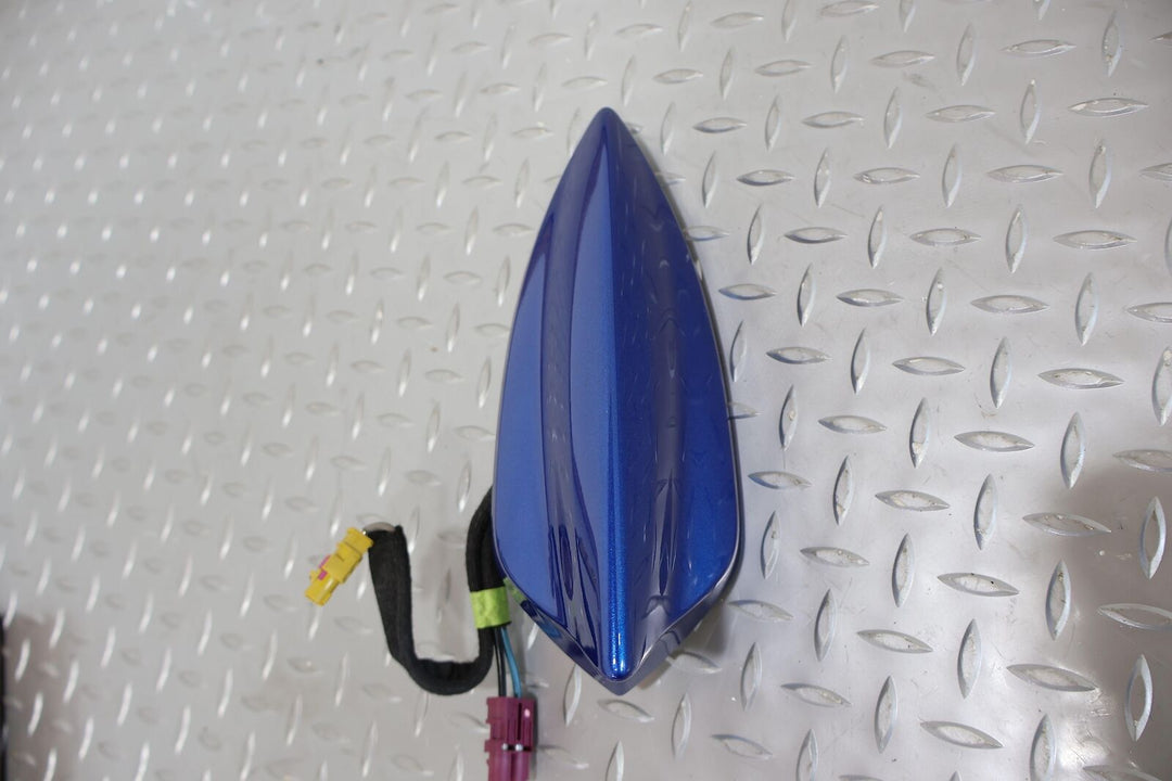 16-20 Chevy Camaro OEM Shark Fin Radio Antenna (Hyper Blue Metallic GD1)23269288