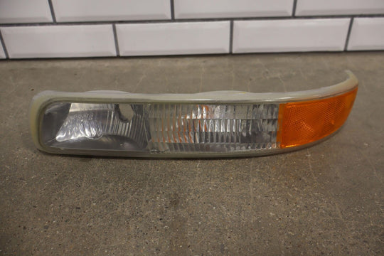 00-06 Chevy Suburban / Tahoe OEM Front Grille with Headlights / Turn Signals