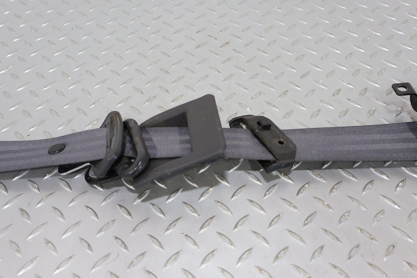 91-96 Dodge Stealth 3000GT Front Right Passenger Seat Belt Retractor (Gray 79)