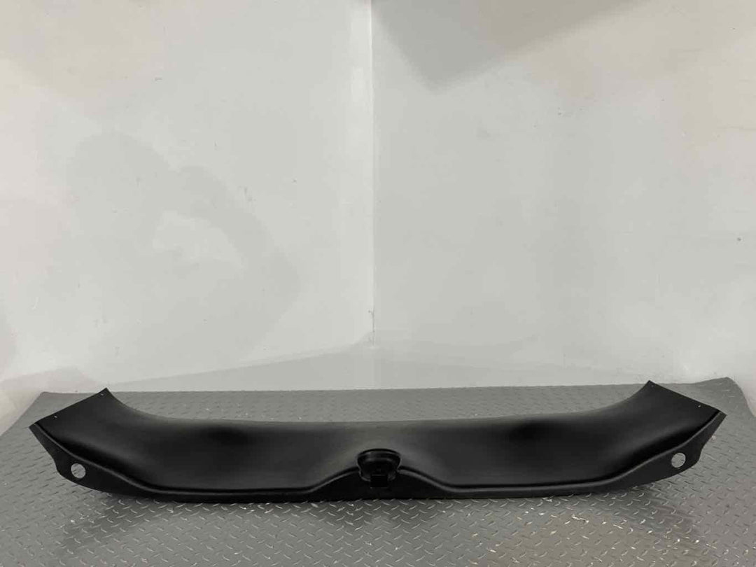 97-99 chevy Corvette C5 Interior Halo Trim Panel Fastback (Black 19i) OEM