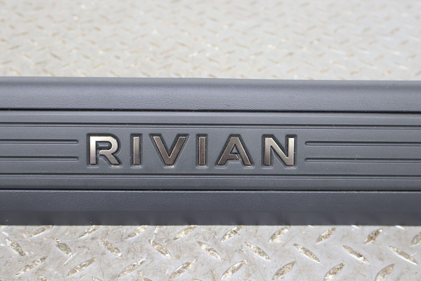 22-24 Rivian R1S LH&RH Front Interior Door Sill Entry Plates (Textured Black)