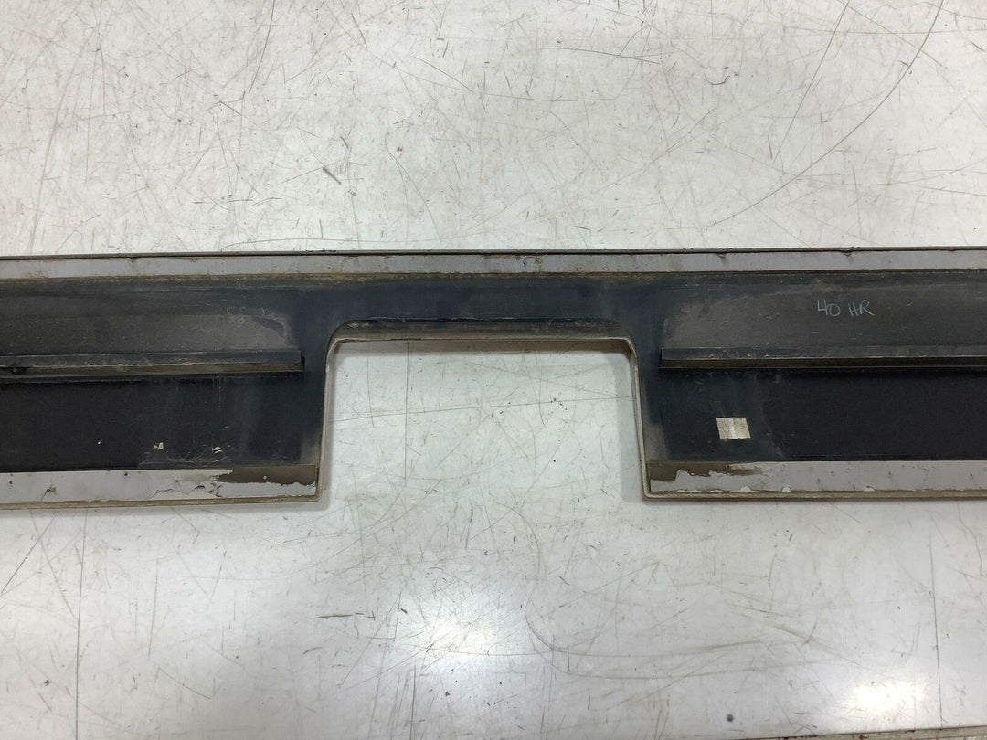 02-06 Cadillac Escalade Rear Hatch Lower Molding / Trim (Pewter Metallic 11U)