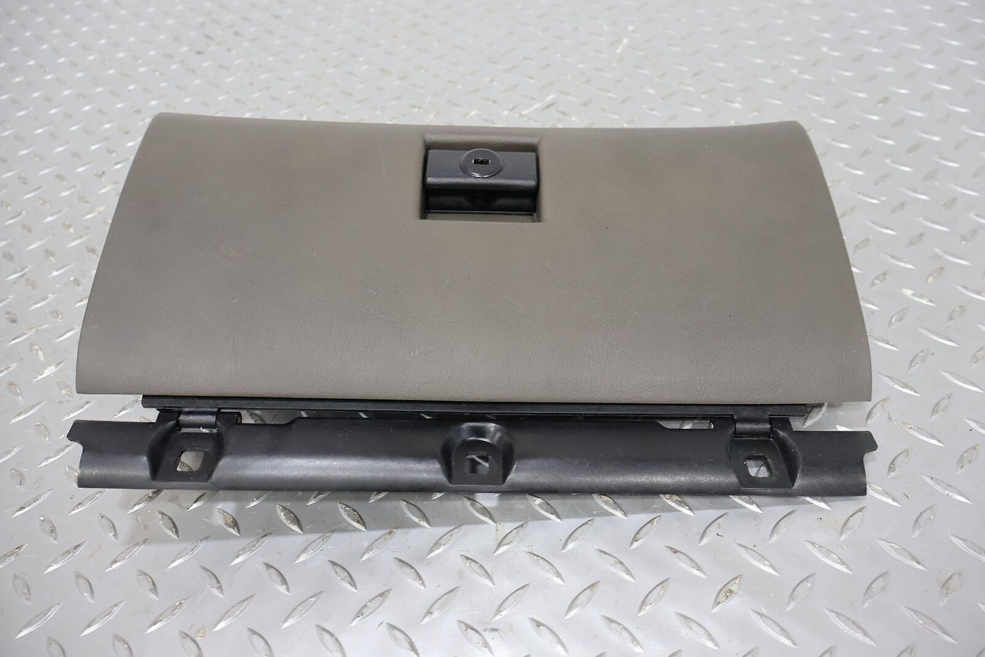 87-91 Porsche 928 S4 Interior Glove Box Compartment (Silver Gray HQ) Cracks