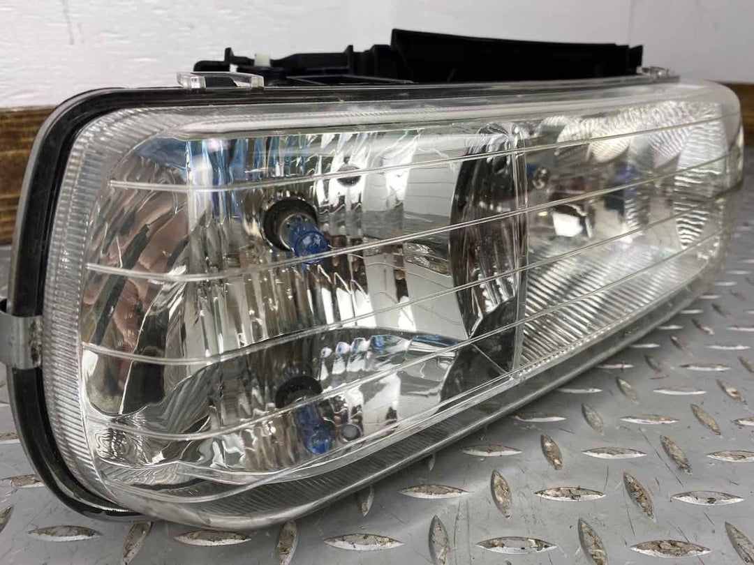 00-06 Chevy Suburban Tahoe Set Of 4 Headlights & Turn Signals AFTERMARKET Tested