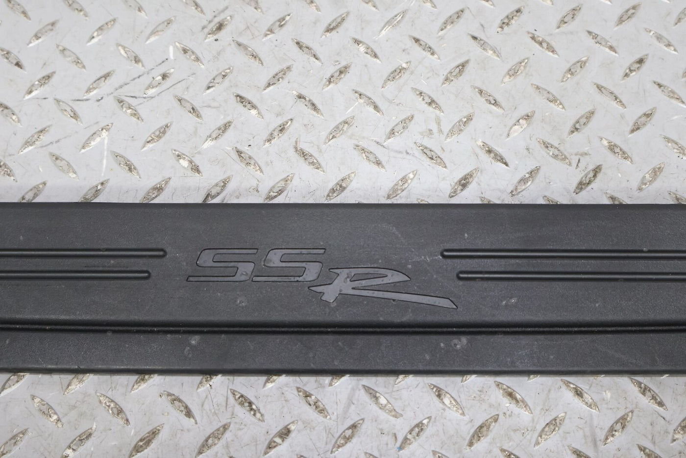 03-06 Chevy SSR Pair LH & RH Outer Door Sill Entry Plates (Ebony 19i)