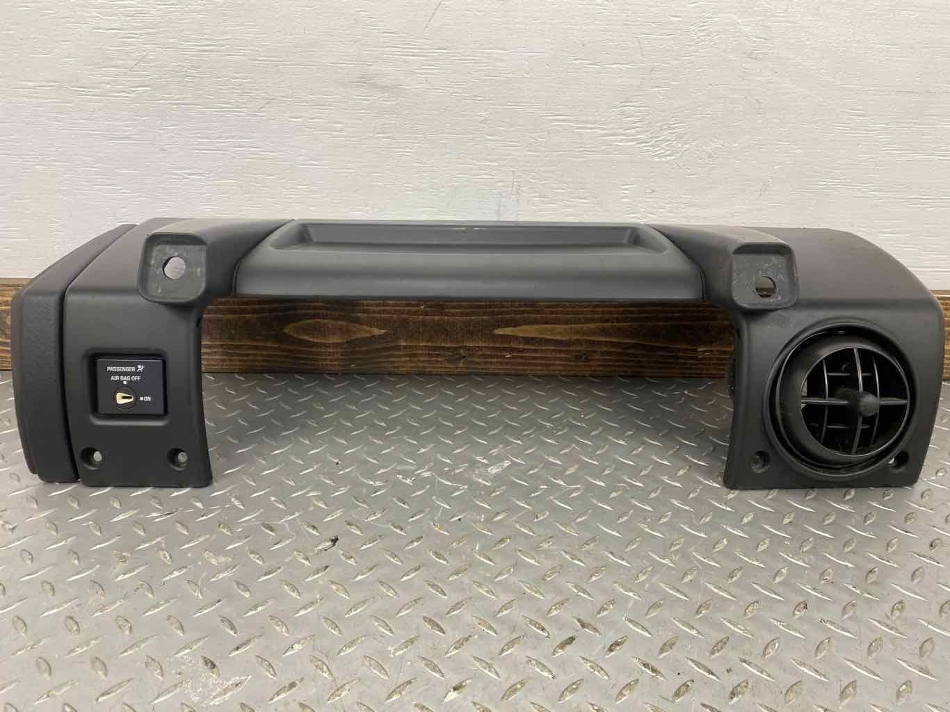 03-07 Hummer H2 Passenger Right RH Dash Mounted AC Vent (Black Bezel) See Notes