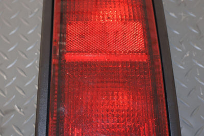 05-09 Hummer H2 Right Passenger Tail Light Lamp OEM (SUV) Tested Quarter Mounted