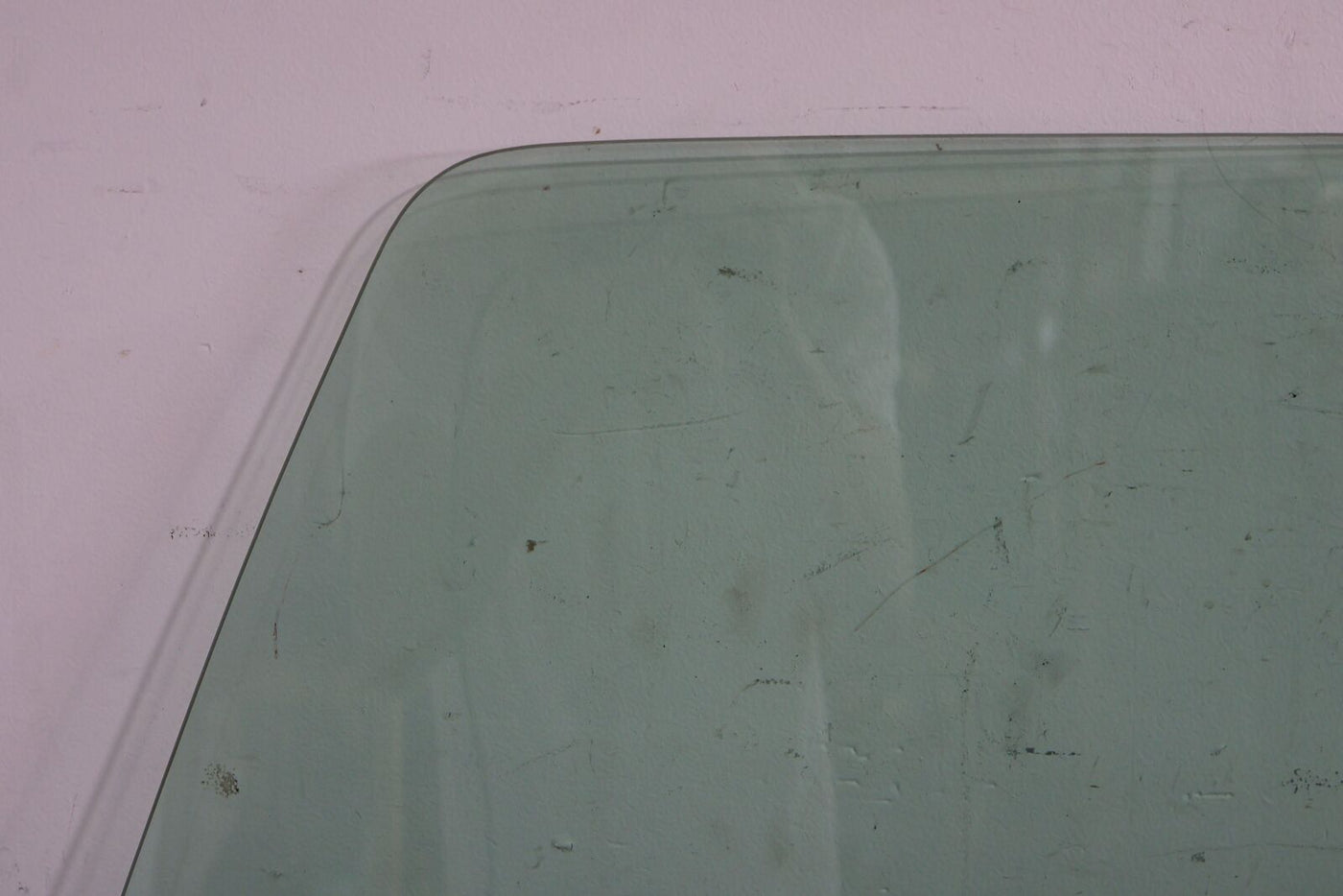 03-09 Hummer H2 Front Right RH Passenger Door Window Glass (Glass Only) OEM