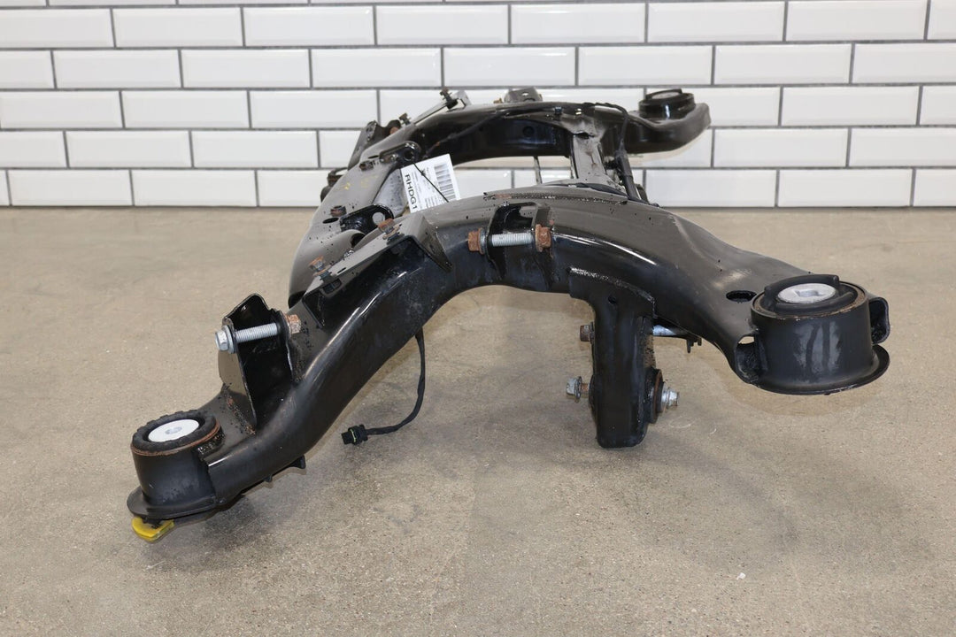 17-23 Dodge Challenger R/T Rear 6.4L Bare Undercarriage Crossmember (91K)