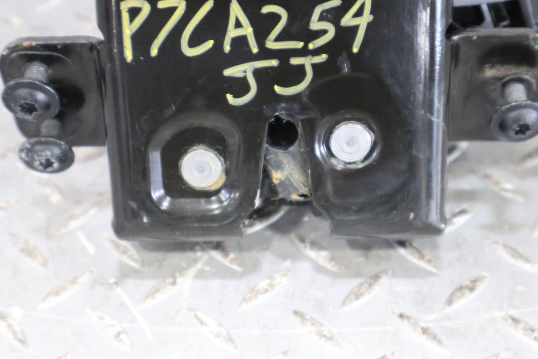 07-13 Escalade/Suburban/Yukon Power Tailgate Latch Lock (15839037) Tested