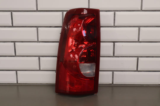 03-07 Chevy Silverado Left LH Driver Tail Light OEM GM