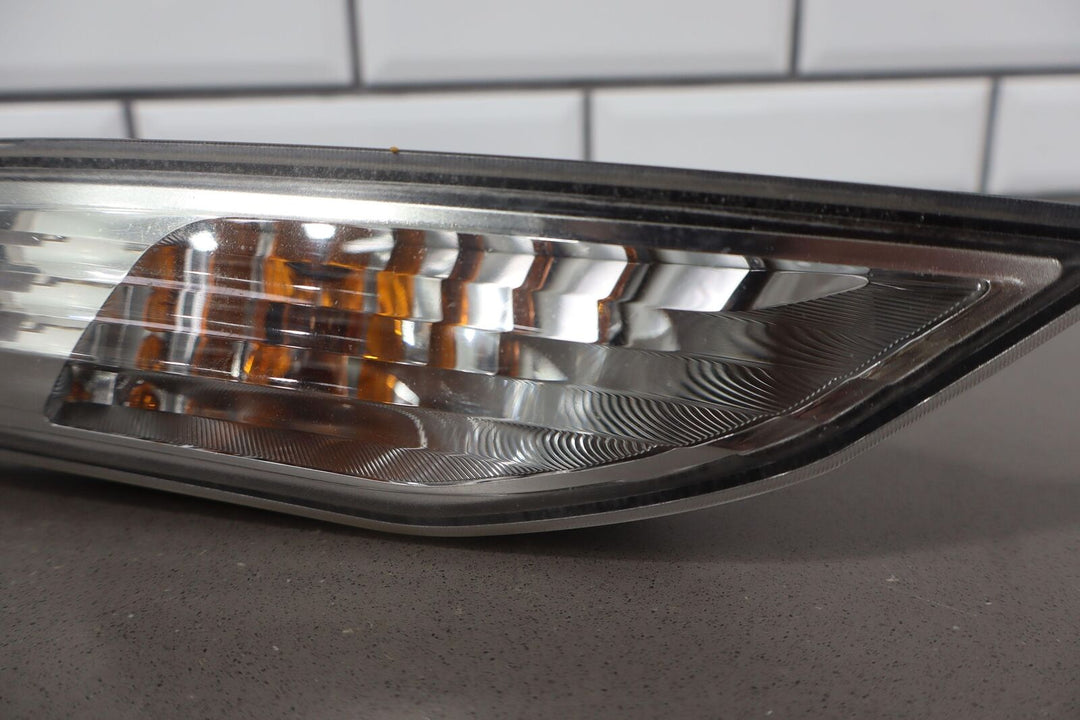 14-23 Lexus GX460 Right Passenger Front (Bumper Mount) Park Turn Signal Lamp