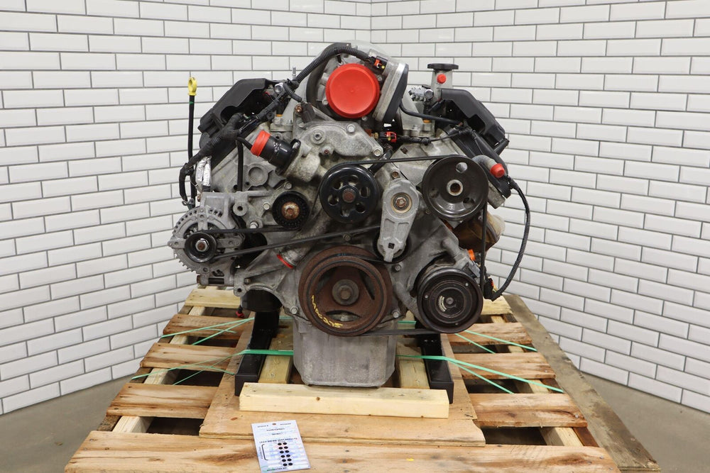 Dodge SRT 6.1L Hemi V8 Engine / 6 Speed Manual Transmission Dropout Hot Rod Swap